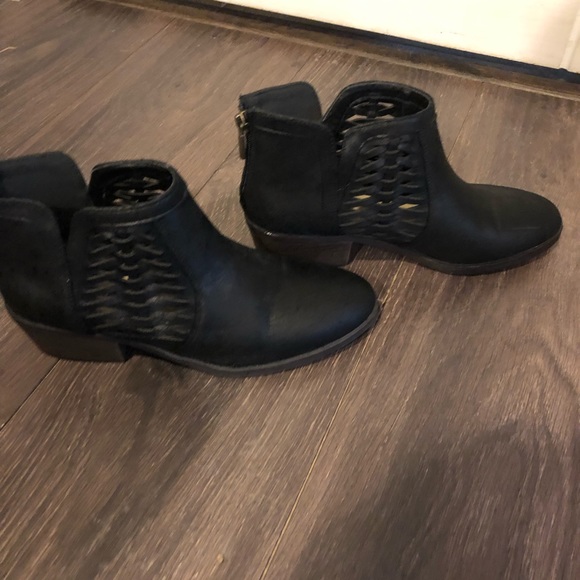 Black booties - Picture 2 of 2